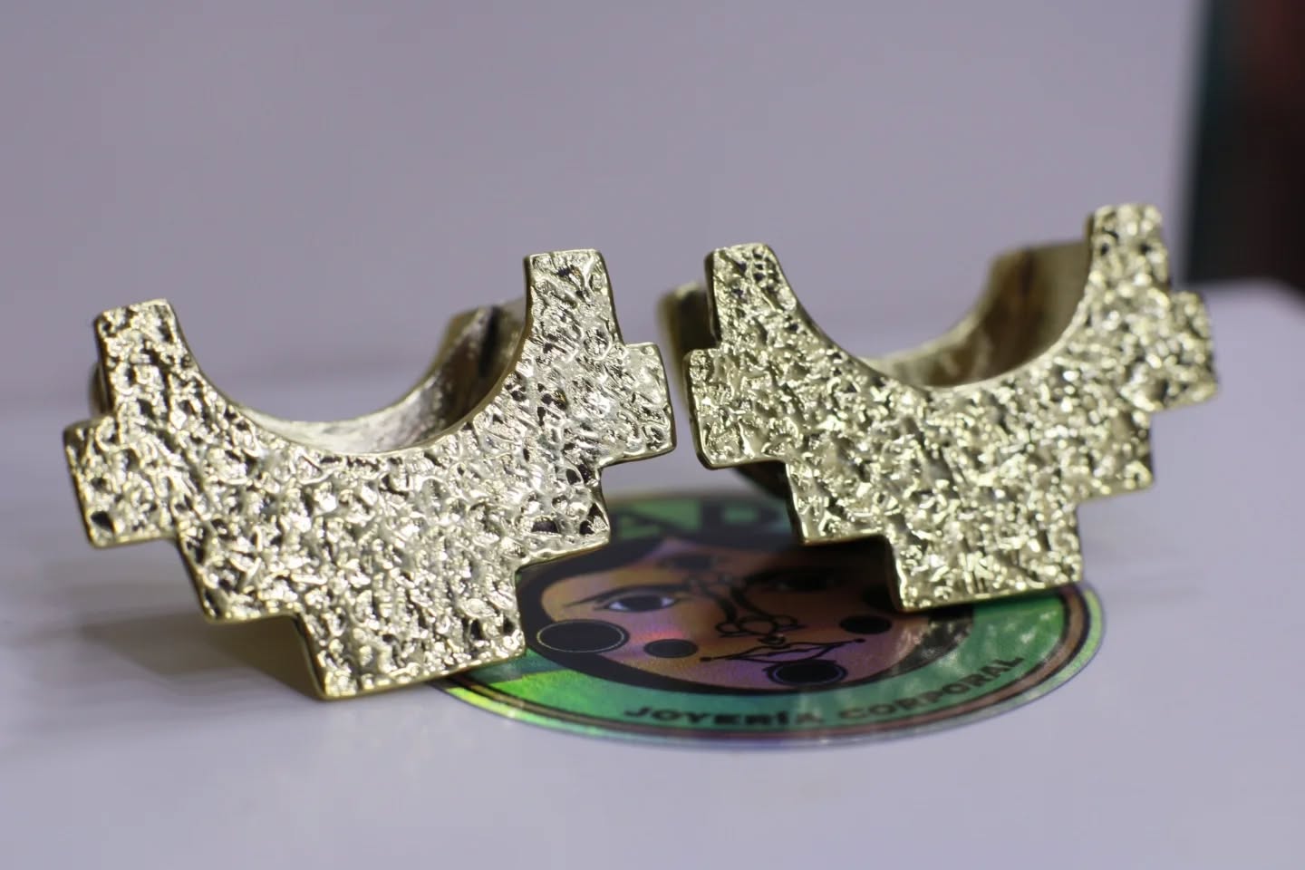Gold weights with hammered texture - Made to order
