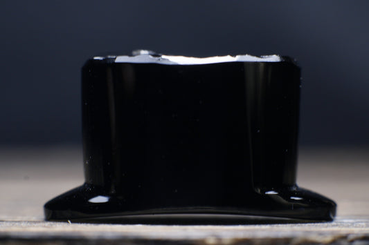 Big labret oval made of obsidian with natural face - Made to order
