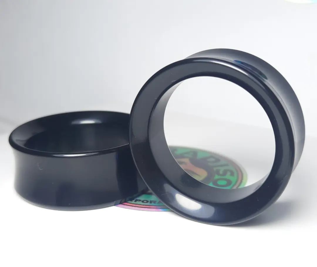 Tuneles en delrin negro - Mandar a Fabricar