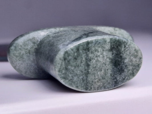 Bezote ovalado de jade de Guatemala 14mm