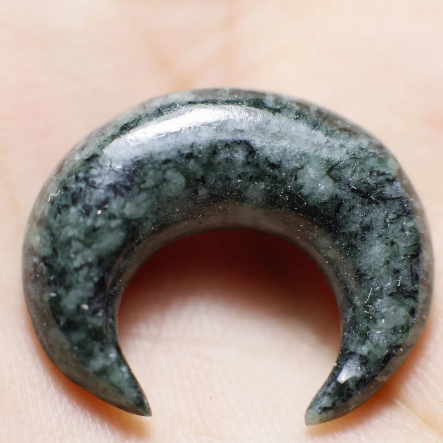 Guatemalan jade septum pincher - Made to order 