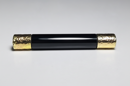 Septum nariguera de obsidiana negra y puntas doradas martilladas - Mandar a fabricar
