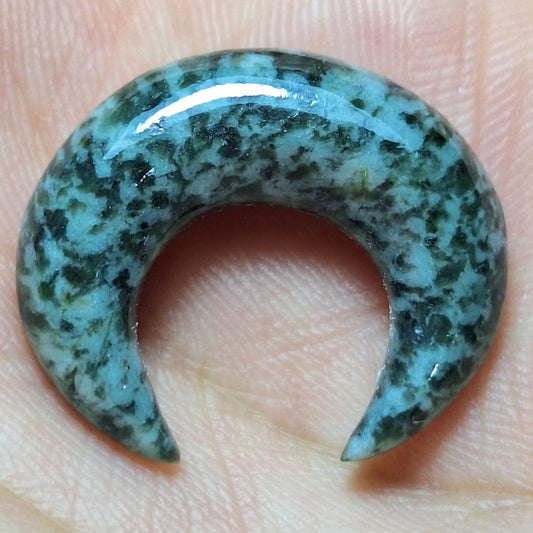 Septum pincher de piedra verde chalchihuitl 7mm - Listas para envío