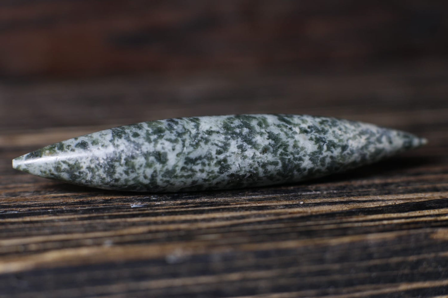 Septum spike in green stone Chalchihuitl - Made to order
